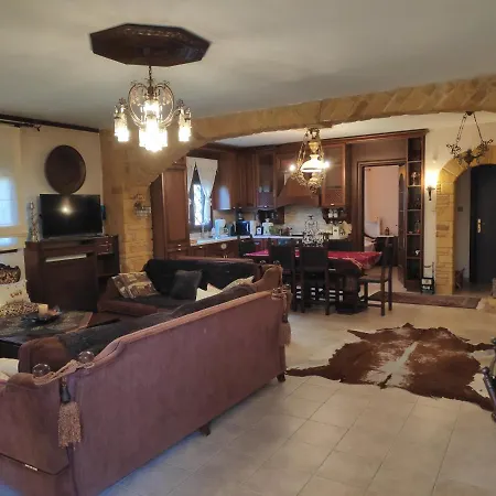 Apartment British Wood 'n Stone House Thessaloniki