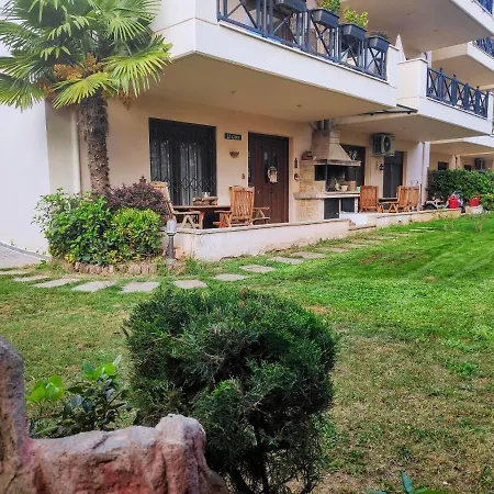 Apartment British Wood 'n Stone House Thessaloniki