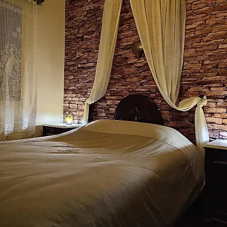 Apartment British Wood 'n Stone House Thessaloniki