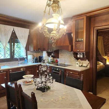 Apartment British Wood 'n Stone House Thessaloniki