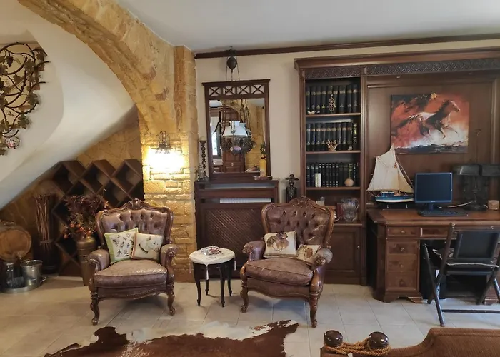 Apartament British Wood 'n Stone House Saloniki